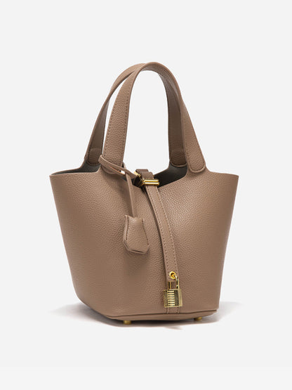 10007 - Claire Chic Bucket Bag – Elegant & Versatile Leather Handbag