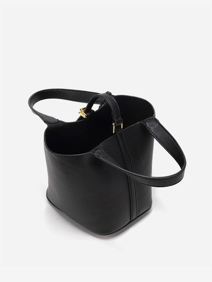 10007 - Claire Chic Bucket Bag – Elegant & Versatile Leather Handbag