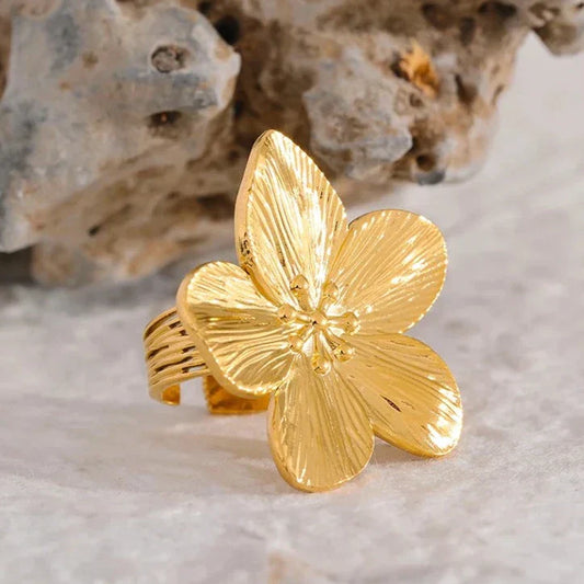 70008 - Adjustable Radiant Flower Ring - Elegant Women's Jewelry